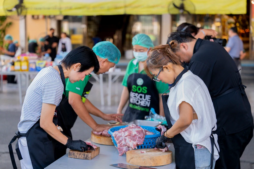 ซีพี แอ็กซ์ตร้า จับมือมูลนิธิ SOS ส่งต่อความอิ่มใจ ผ่านมื้ออาหารคุณภาพสู่ชุมชน